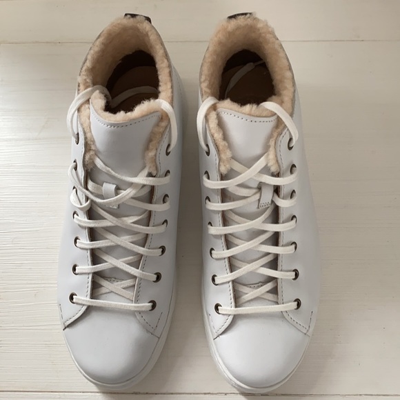 UGG men’s white sneakers main image 5